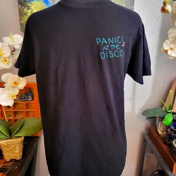 Panic at the Disco unisex size Medium band tshirt black - Picture 1 of 2